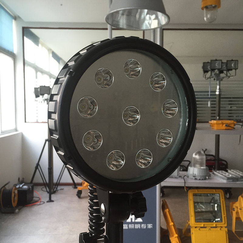 防爆升降泛光工作燈